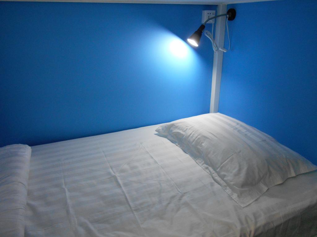 Four Rivers Youth Hostel Yangon Room photo